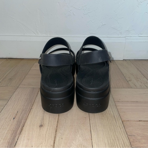 Crocs Brooklyn Low Wedge Strappy Rubber Platform Sandals - Picture 6 of 8